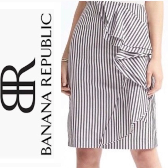 Banana Republic Dresses & Skirts - Banana Republic striped skirt.  NWT